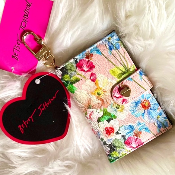 Betsey Johnson XO Leah Card Case 🎀 Floral Feminine Wallet - Picture 1 of 12